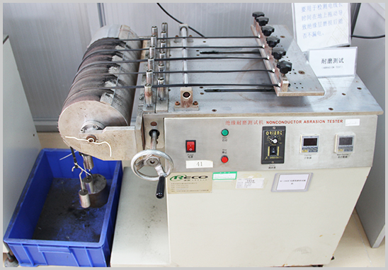 電線電纜絕緣耐磨試驗機構.jpg